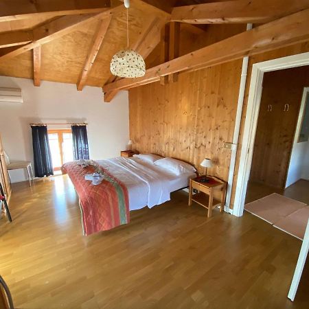 Qui Wolf Udine Hotel Collalto Exterior photo