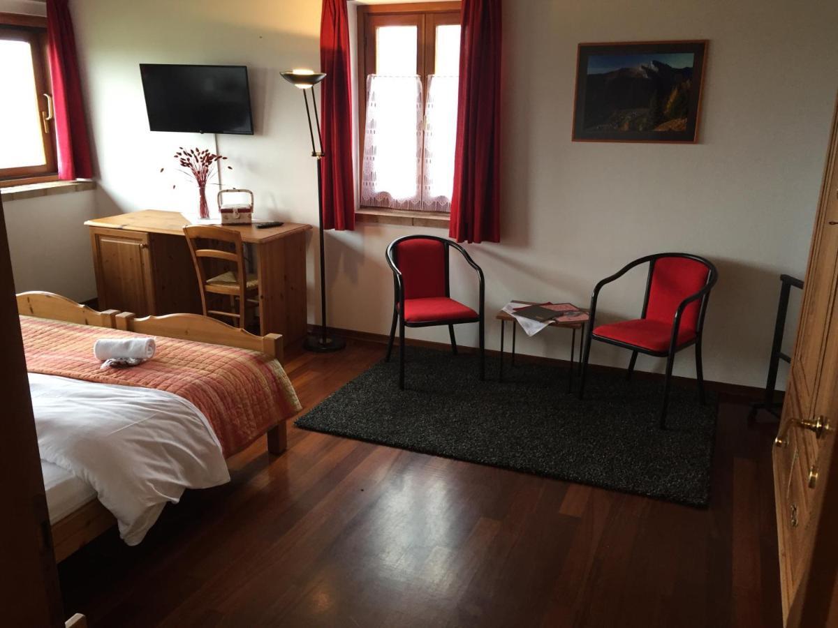 Qui Wolf Udine Hotel Collalto Exterior photo